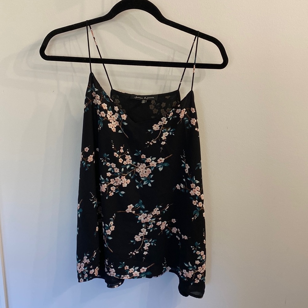 Jasmine & Juliana top